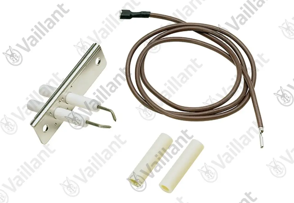 Vaillant Elektrode mit zwei weißen Isolierungen und einer Anschlussleitung. Enthält außerdem zwei zusätzliche Isolierungselemente.
